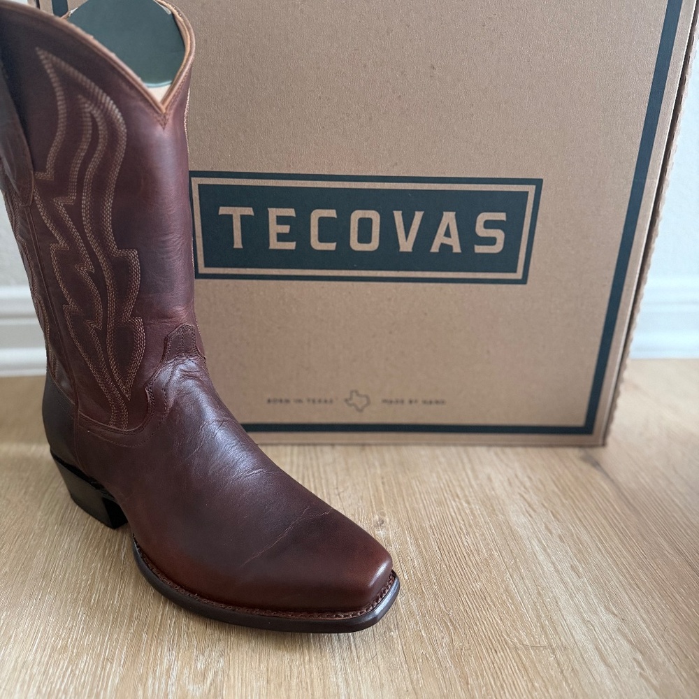 Boots - Picture 4 of 4